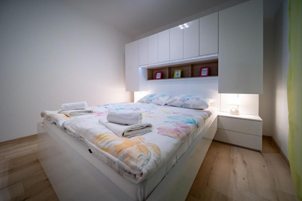 Apartments Arbis Lopar Exterior foto