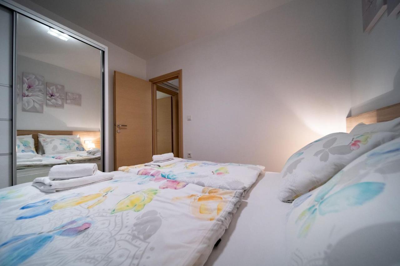 Apartments Arbis Lopar Exterior foto