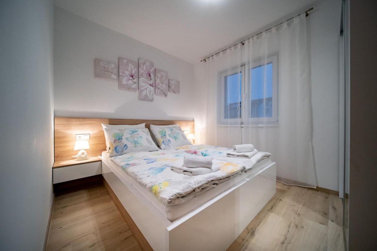 Apartments Arbis Lopar Exterior foto